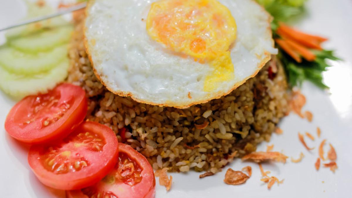 Nasi Goreng Mas Atung: Rahasia Rasa yang Menyatu dengan Jiwa Cilacap